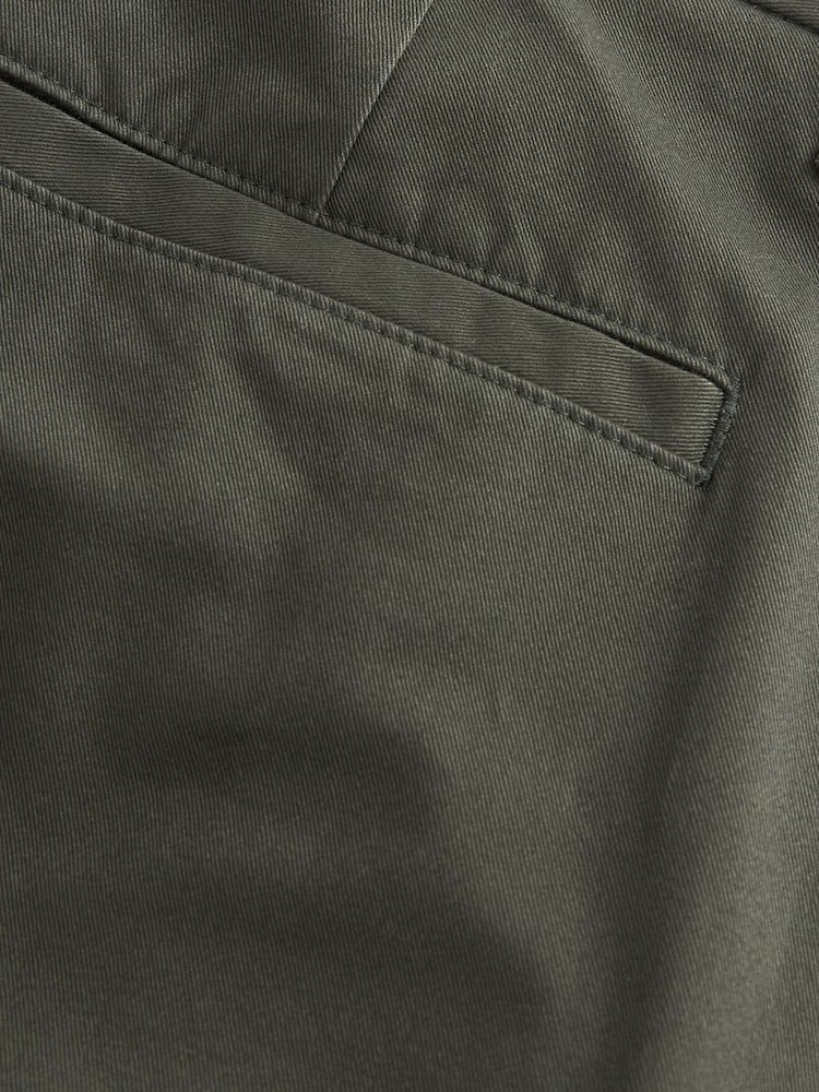 Vert kaki - Ajustement droit - Pantalon chino stretch - Image 8 of 9