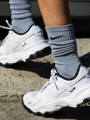 Nike White/Grey TC 7900 Trainers - Image 12 of 13