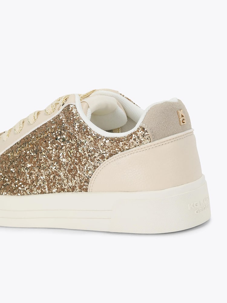 Krem - KG Kurt Geiger Lucky Embellished Joggesko - Bilde 5 av 5 Krem - KG Kurt Geiger Lucky Embellished Joggesko - Bilde 5 av 5
