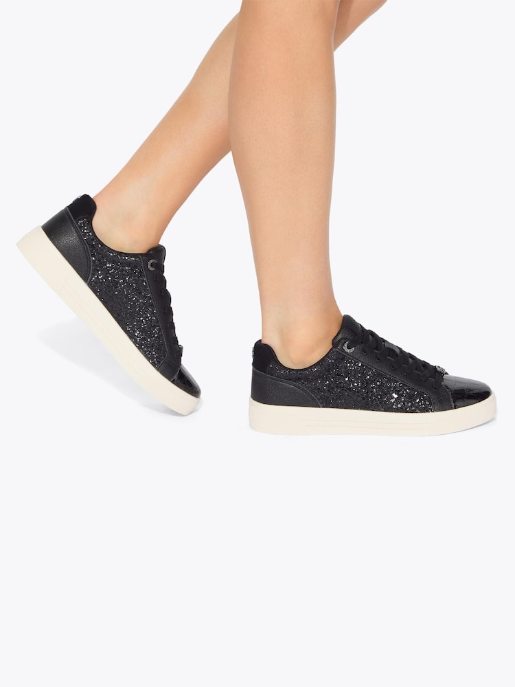 Svart - KG Kurt Geiger Lucky Embellished Joggesko - Bilde 1 av 5 Svart - KG Kurt Geiger Lucky Embellished Joggesko - Bilde 1 av 5