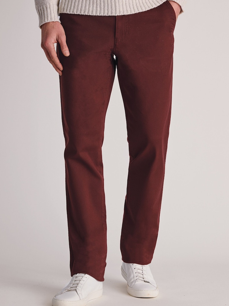 Rojo - Ajuste a medida - Pantalones de sarga de algodón elástico Brook Taverner Cavalry - Imagen 1 de 4
