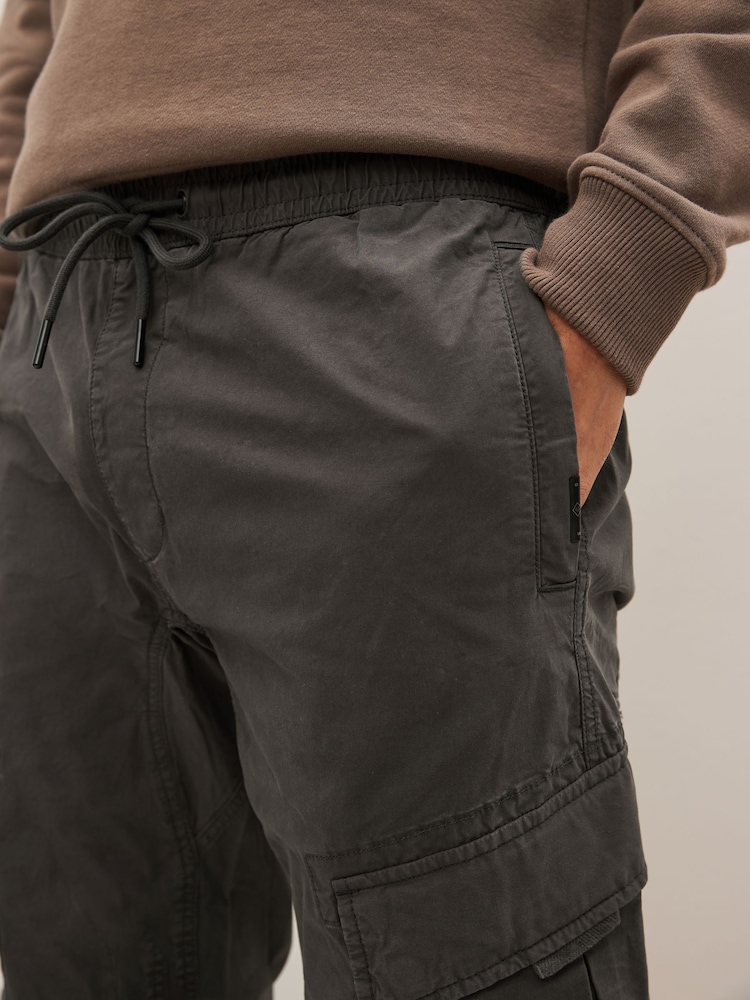 Gris de charbon de bois - Slim Fit (Slim Fit) - Pantalon cargo style militaire en tissu stretch - Image 5 of 12