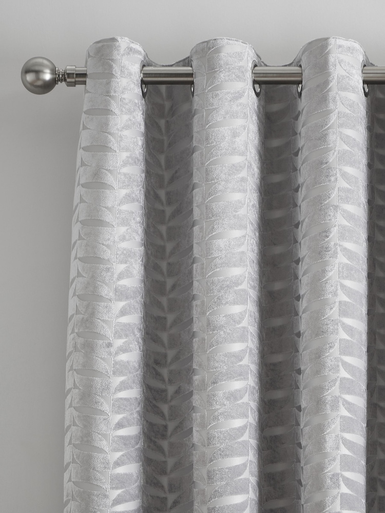 Curtina Grey 100% Cotton Kendal Velvet Geo Lined Eyelet Curtains - Image 2 of 4
