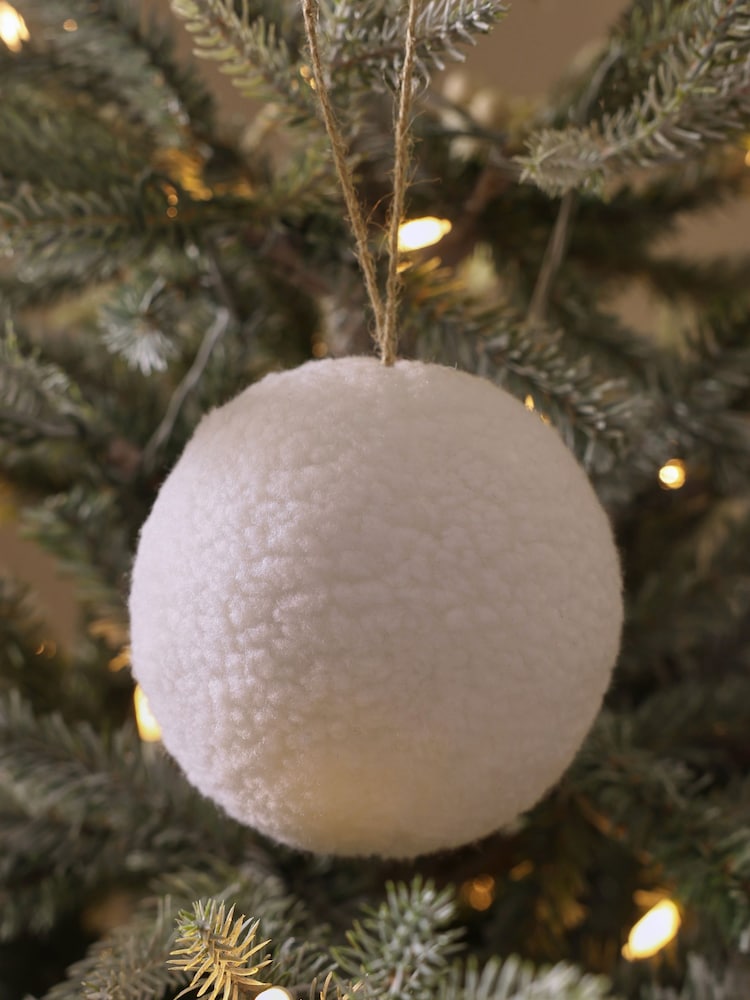 Set of 9 White Borg Christmas Baubles - Image 2 of 4 Set of 9 White Borg Christmas Baubles - Image 2 of 4
