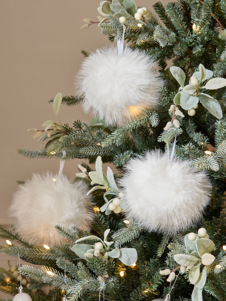 Set of 3 White Faux Fur Baubles - Image 1 of 5