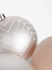 Set of 3 Champagne XL Baubles - Image 5 of 5