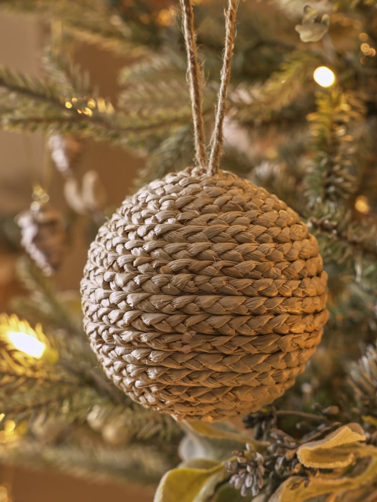 Natural Woven Christmas Bauble - Image 2 of 4 Natural Woven Christmas Bauble - Image 2 of 4