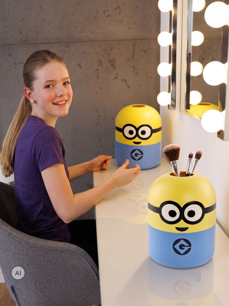 Keeeper Sunny Yellow Twin Pack of Minions Bob Stackable Storage Box - Image 2 of 6 Keeeper Sunny Yellow Twin Pack of Minions Bob Stackable Storage Box - Image 2 of 6