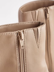 Kamelbraun - Forever Comfort® Stiefeletten mit eckiger Zehenpartie und Absatz - Bild 8 von 9