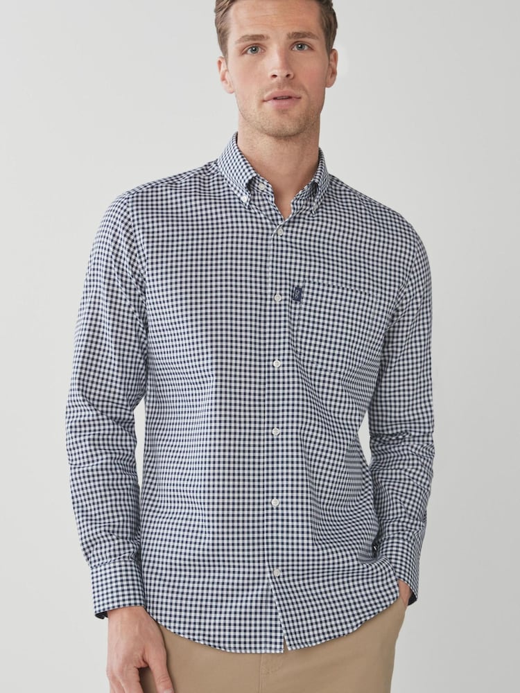 Vichykaros in Marineblau/Weiß - Regulär - Regular Fit Easy Iron Long Sleeve Single Cuff Oxford Shirt - Bild 1 von 8 Vichykaros in Marineblau/Weiß - Regulär - Regular Fit Easy Iron Long Sleeve Single Cuff Oxford Shirt - Bild 1 von 8
