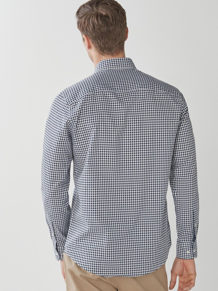 Vichykaros in Marineblau/Weiß - Regulär - Regular Fit Easy Iron Long Sleeve Single Cuff Oxford Shirt - Bild 2 von 8 Vichykaros in Marineblau/Weiß - Regulär - Regular Fit Easy Iron Long Sleeve Single Cuff Oxford Shirt - Bild 2 von 8