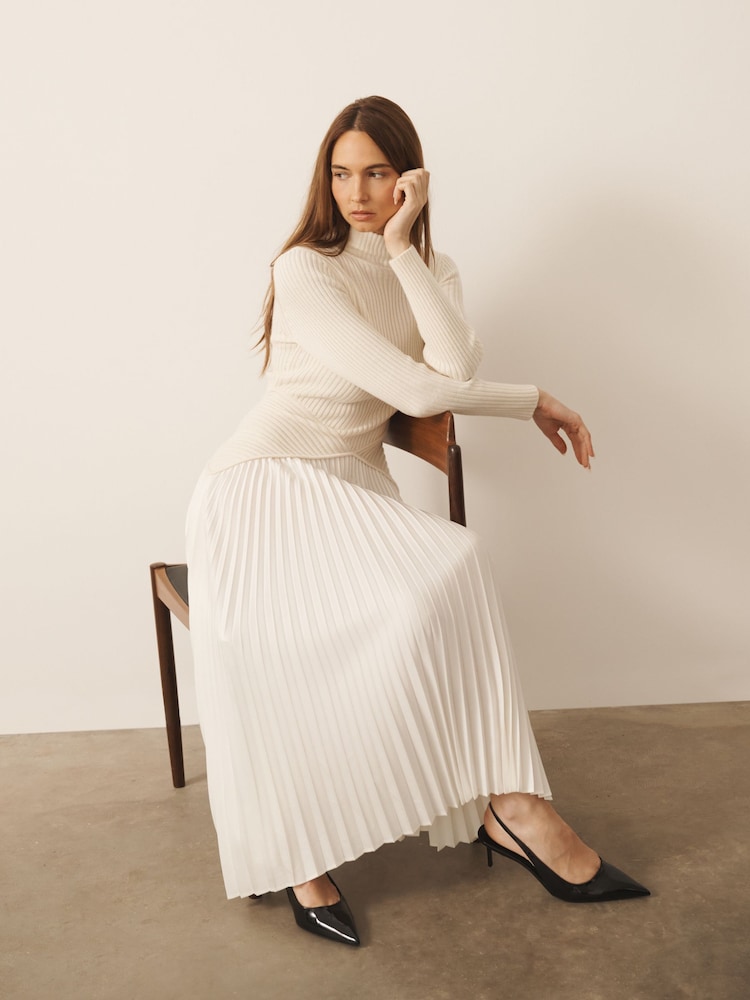 CERENE Bea Cream Long Sleeve Knit Bodice Pleated Skirt Dress - Image 2 of 11 CERENE Bea Cream Long Sleeve Knit Bodice Pleated Skirt Dress - Image 2 of 11