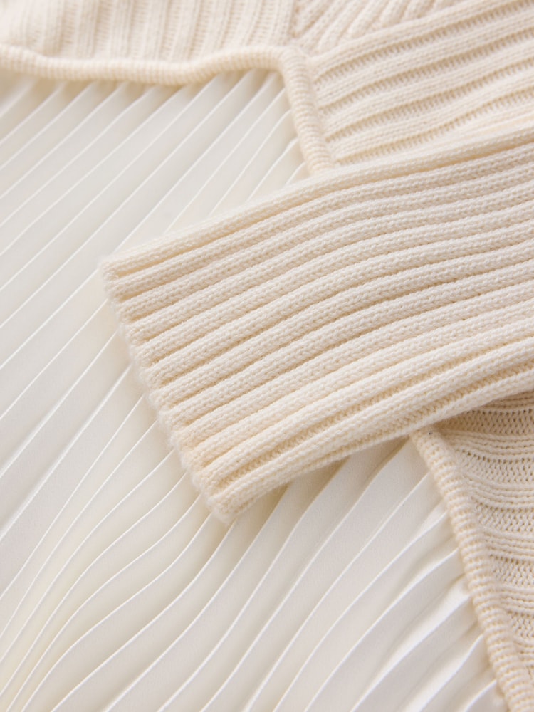 Cream - CERENE Long Sleeve Knit Bodice Pleated Skirt Dress - Larawan 9 ng 9