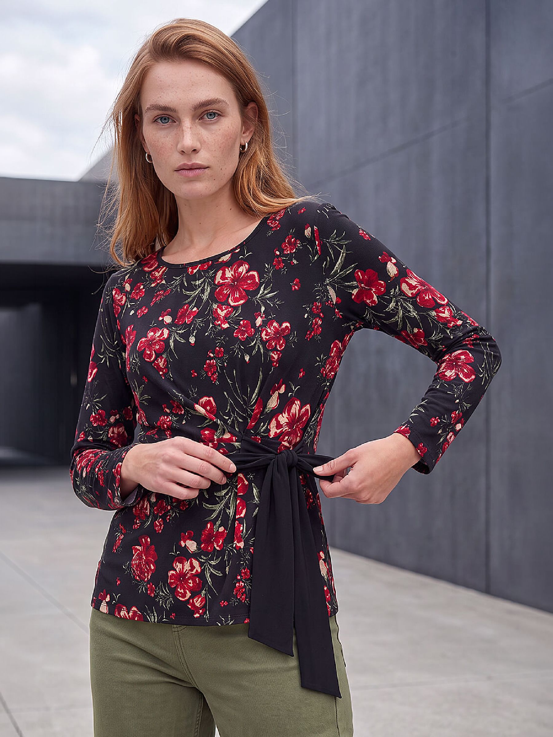 Roman Women's Red Side Tie Floral Ity Stretch Top - Image 1