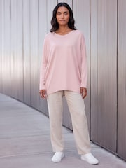 Poncho Roman con cuello de pico y espalda de encaje - Imagen 3 de 4