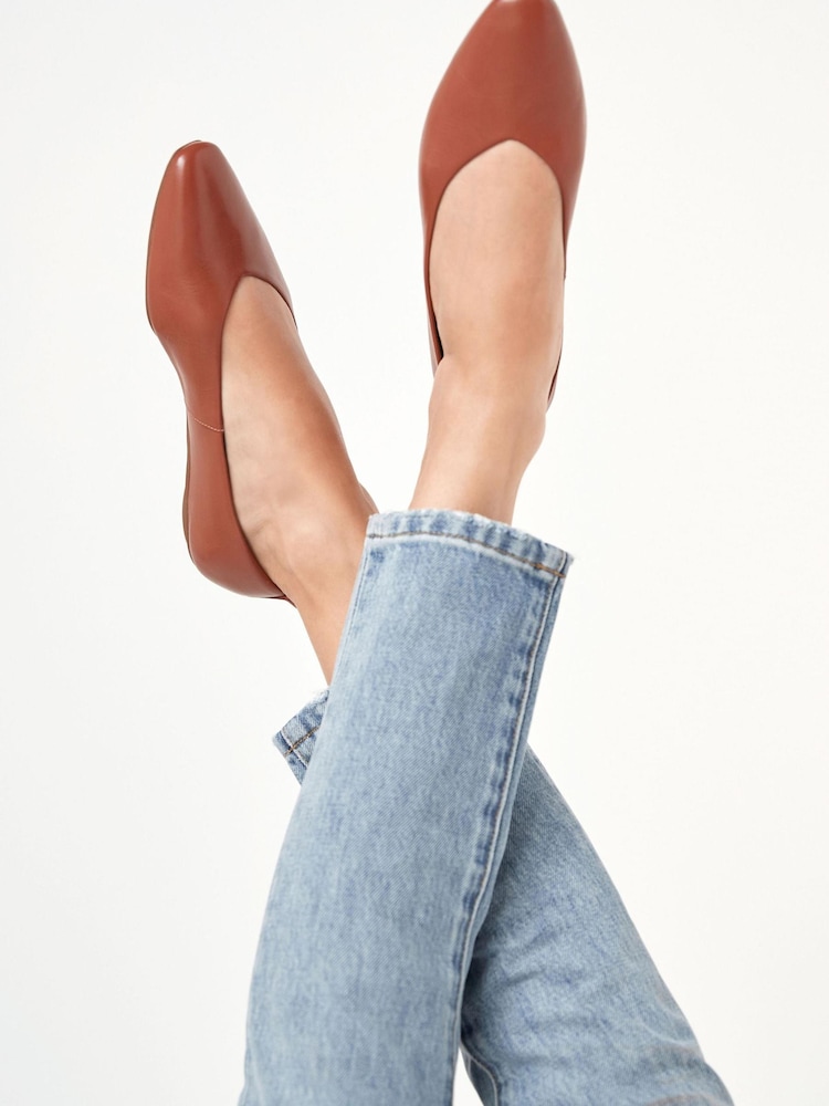 Tan Brown Signature Leather Ballerina Shoes - Image 1 of 5