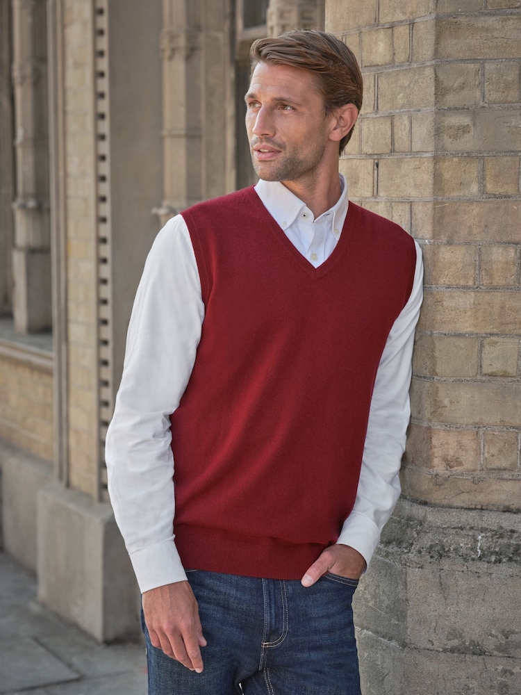 Pure Collection Red Cashmere Vest - Image 1 of 3 Pure Collection Red Cashmere Vest - Image 1 of 3