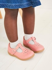 Pink skind - First Walker T-Bar Touch fastening Shoes - Billede 1 af 11