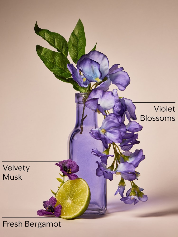 Bath & Body Works Violet & Musk 3 Wick Candle 411g - Image 3 of 3 Bath & Body Works Violet & Musk 3 Wick Candle 411g - Image 3 of 3