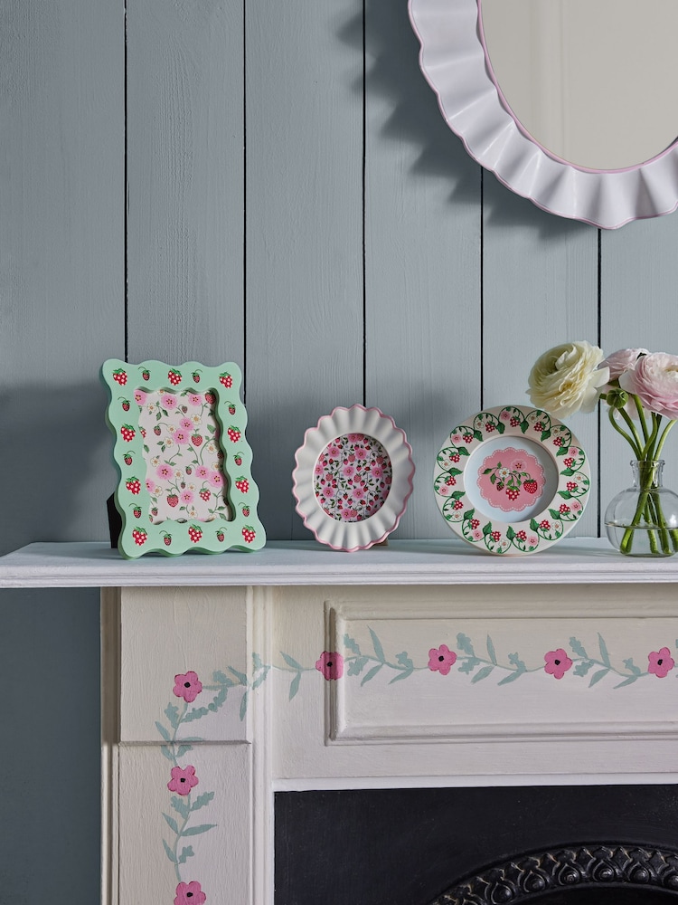 Cath Kidston White/Pink Frames Set 3 - Image 1 of 4