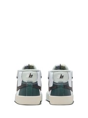 Nike White/Green Infant Blazer Mid 77 SE Trainers - Image 6 of 10