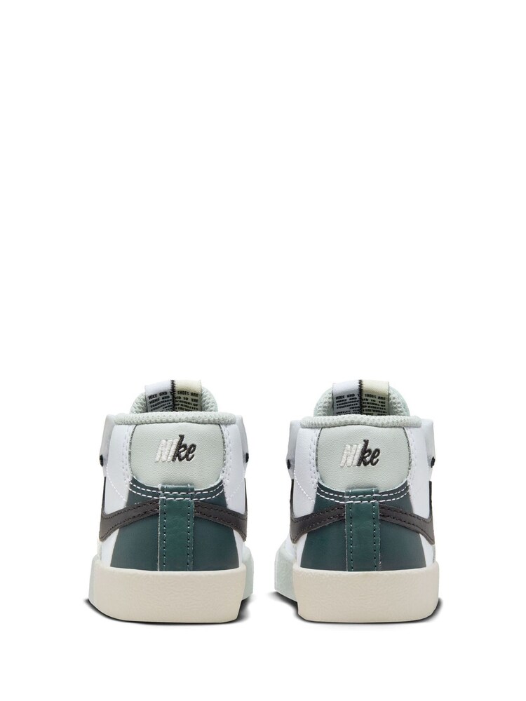 Nike White/Green Infant Blazer Mid 77 SE Trainers - Image 6 of 10