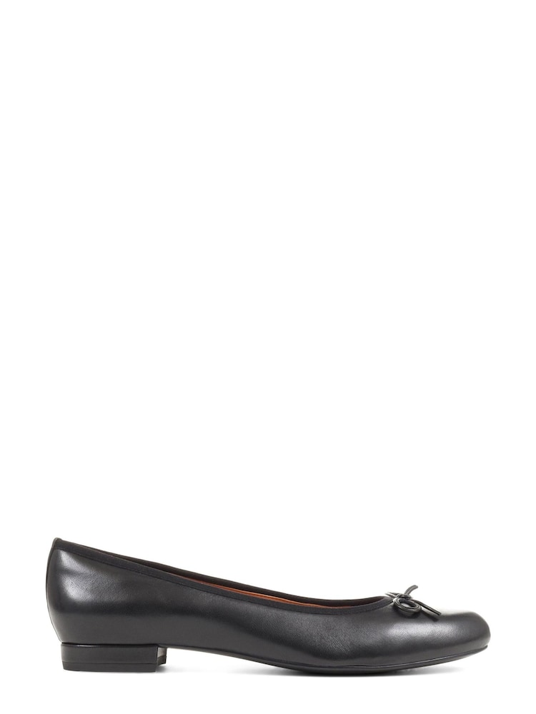Jones Bootmaker Cream Soleil Leather Low Ballet Shoes - Image 1 of 6