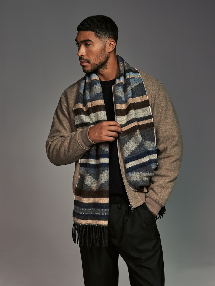 Grey Geometric Pattern Woven Scarf - Image 2 of 5