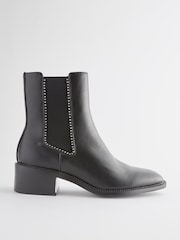 Schwarz - Forever Comfort® Chelsea-Stiefeletten mit Nietenbesatz - Bild 4 von 8