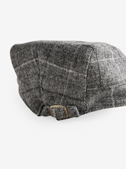 Grey Wool Blend Flat Cap and Gloves Set - Image 4 of 4