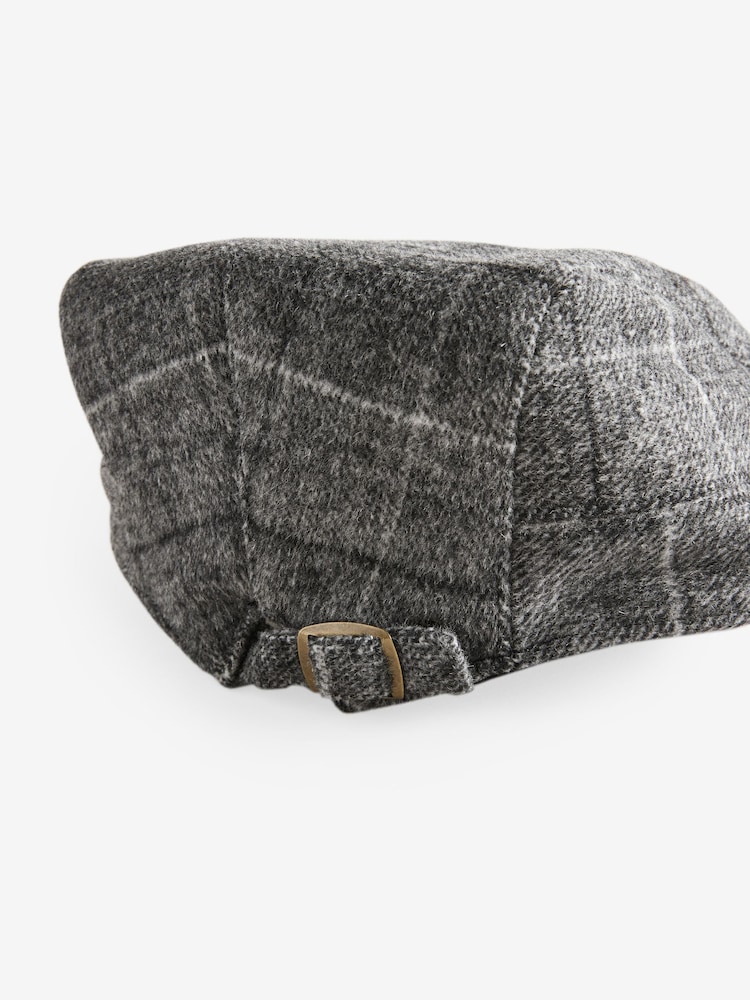 Grey Wool Blend Flat Cap and Gloves Set - Image 4 of 4
