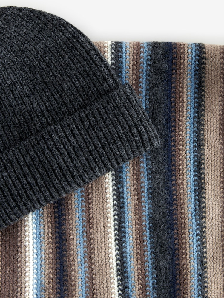 Neutral Hat And Knitted Scarf Set - Image 3 of 3