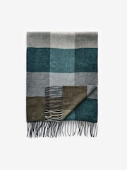 Green Flat Cap and Woven Scarf Set - Image 6 of 7