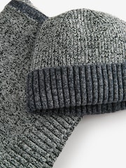 Темно-синий/темно-серый - Beanie Hat And Knitted Scarf Soft Touch Set - Изображение 8 из 8
