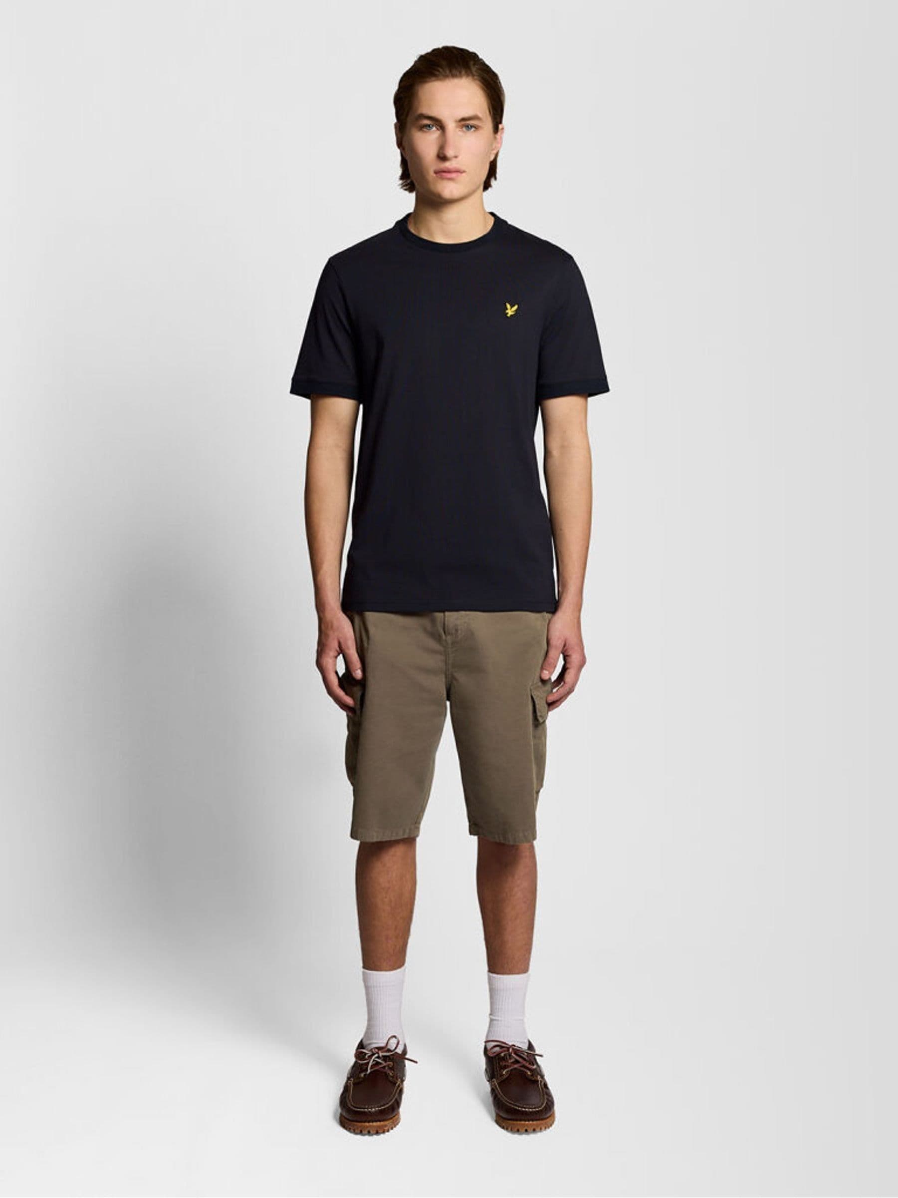 Lyle & Scott Men's Green Cargo Shorts - Image 1