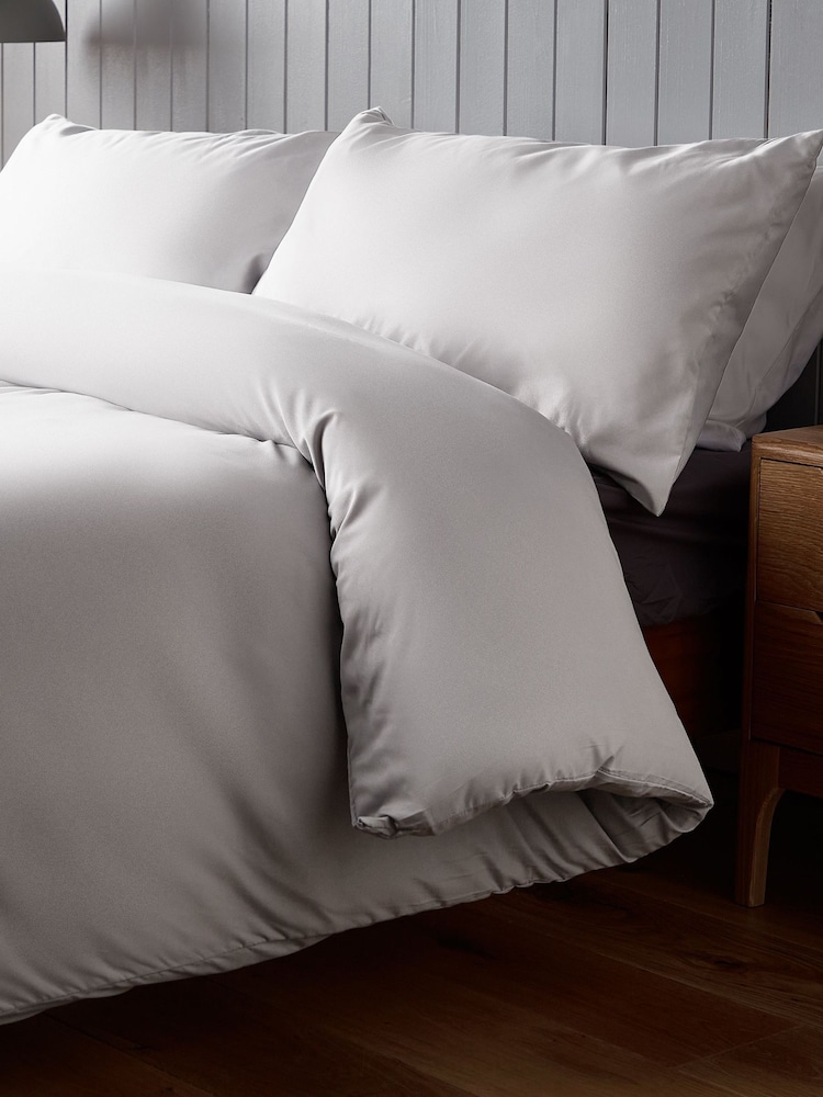 Silentnight White Supersoft Duvet Cover and Pillowcase Set - Image 2 of 4