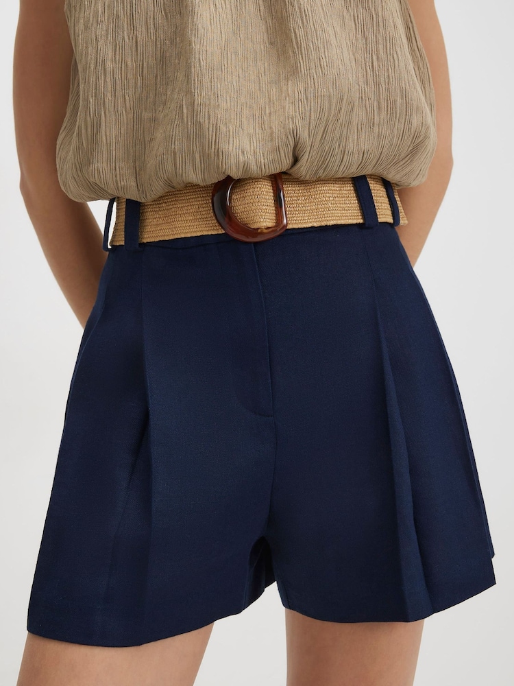 River Island Linen Blend Belted Shorts - Bild 4 von 4