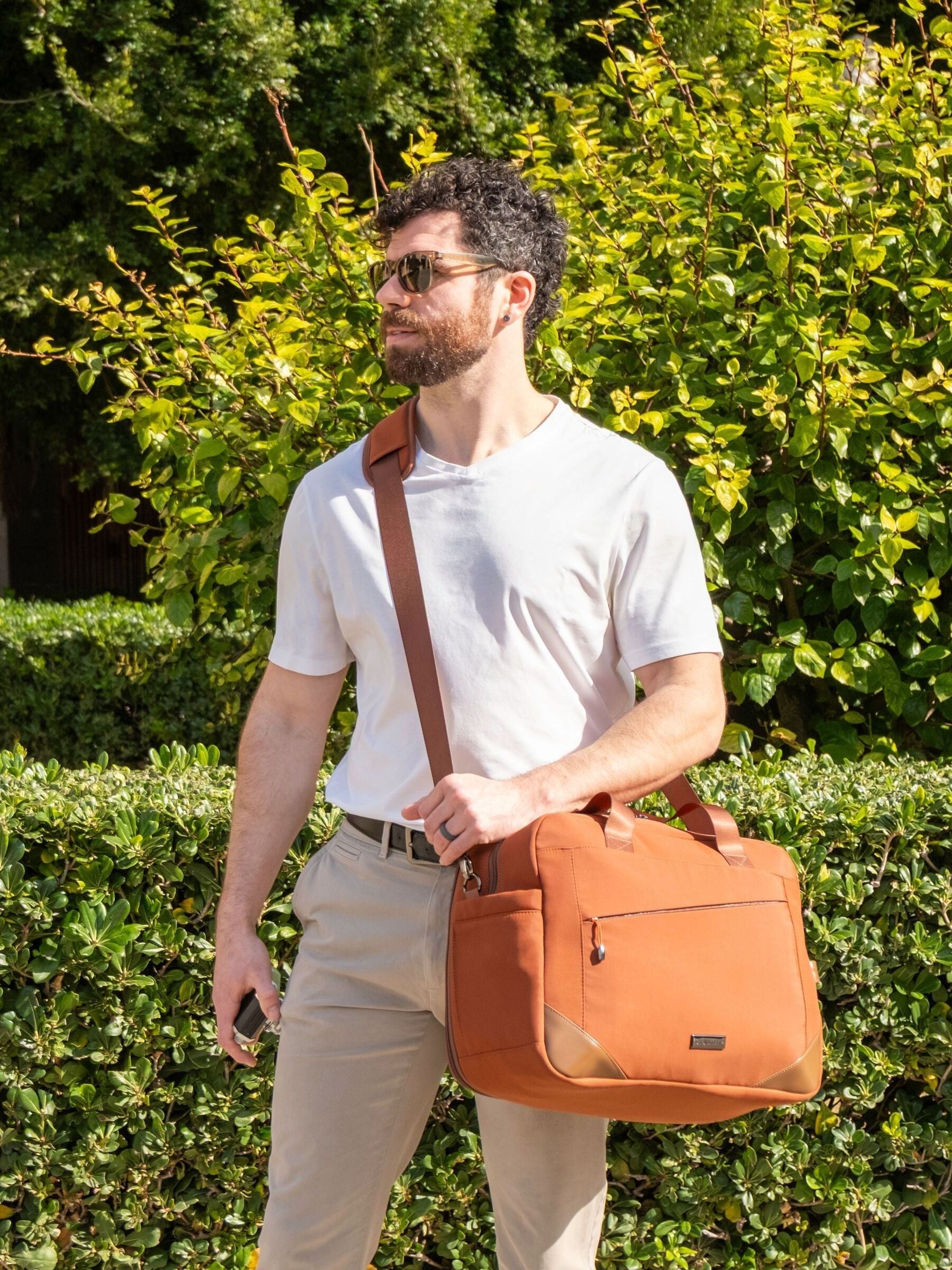 Cabin Max Unisex Brown Manhattan Holdall - Underseat Cabin Travel Bag 40X30x20 - Image 1