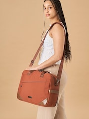 Cabin Max Brown Manhattan Holdall – Underseat Cabin Travel Bag 40x30x20 - Image 1 of 6