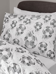 2 Pack Glow In The Dark Football Duvet Cover and Pillowcases Set - Image 6 of 6