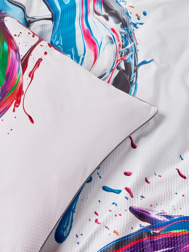 White Textured Football Duvet Cover and Pillowcase Set - Image 5 of 8