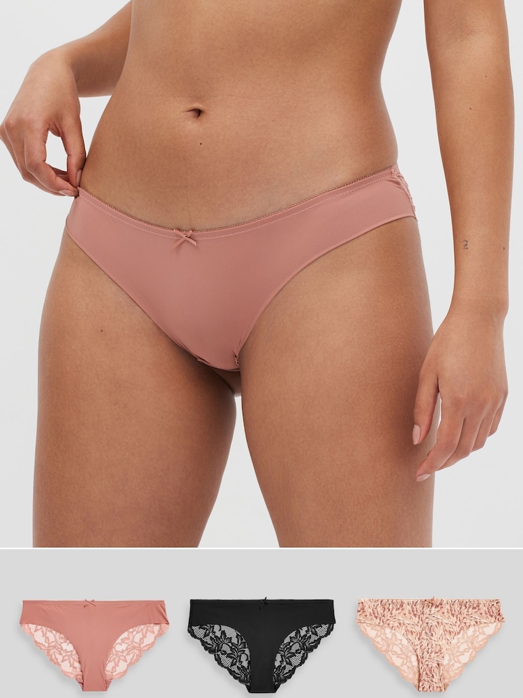Neutral bedruckt/Rose-Rosa/Schwarz - Nahtlose Slips mit Spitzenrückseite im 3er-Pack - Bild 1 von 6 Neutral bedruckt/Rose-Rosa/Schwarz - Nahtlose Slips mit Spitzenrückseite im 3er-Pack - Bild 1 von 6
