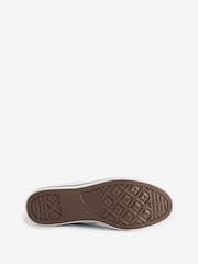 رمادي/أبيض - حذاء رياضة متوسط الطول Malden Street من Converse - صورة 11 من 11