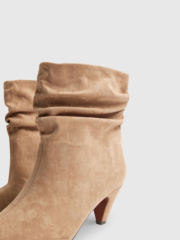 River Island Slouch Cone Heel Ankle Boots - صورة 5 من 5 River Island Slouch Cone Heel Ankle Boots - صورة 5 من 5