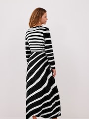 Monochrome Long Sleeve Ruched Midi Dress - Image 3 of 6