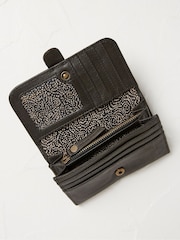 FatFace Harlow Black Round Buckle Foldover Purse - Image 2 of 2