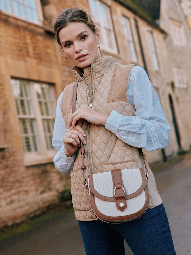 Joules Stately Beige Showerproof Diamond Quilted Gilet - Image 2 of 9 Joules Stately Beige Showerproof Diamond Quilted Gilet - Image 2 of 9