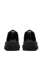 Clarks Hi Shine usnjeni čevlji Badell s šivi - Slika 5 iz 7