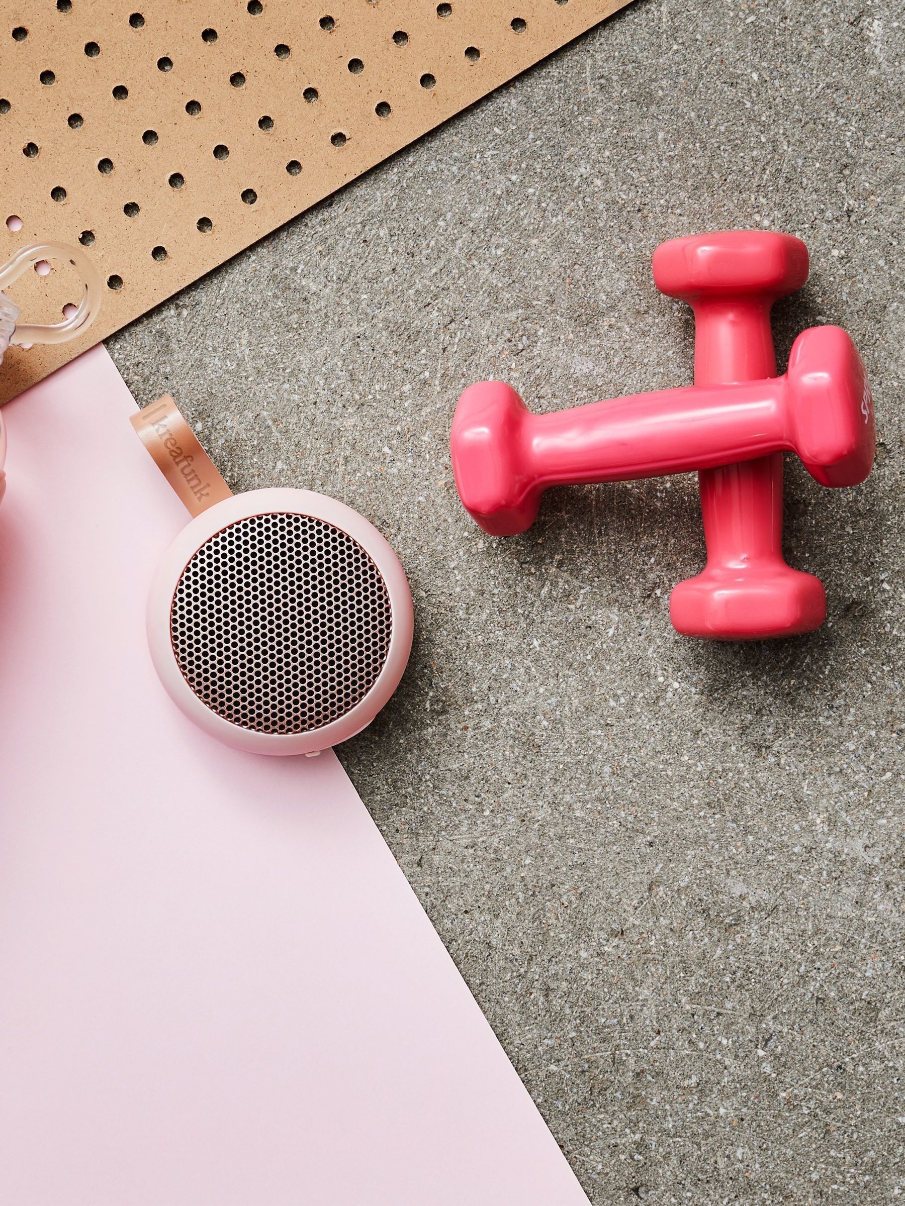 Kreafunk aGO II Pocket Bluetooth Speaker in Powder Pink Portable 6W Audio - Image 4