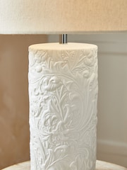 Morris & Co Cream Bachelors Button Ceramic Table Lamp - Image 3 of 4